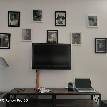 Grand T2 Esprit Loft Coeur De Ville Sète Zewnętrze zdjęcie